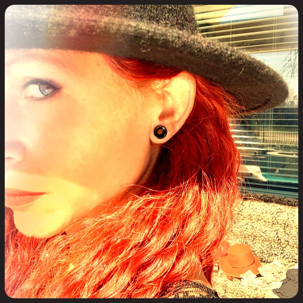 AWESOME 0g Acrylic tunnels